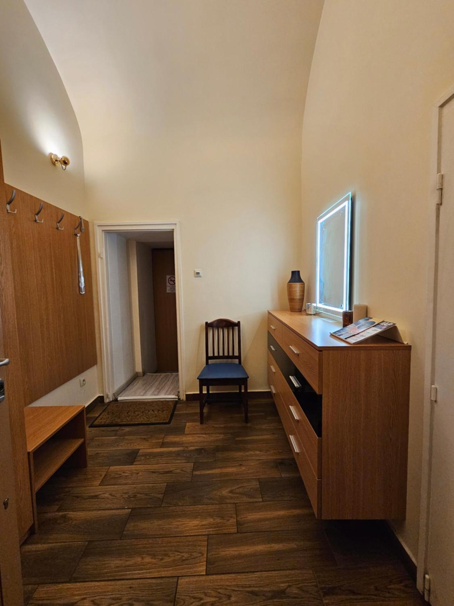 Walkway Apartment Deluxe Budapeste Exterior foto